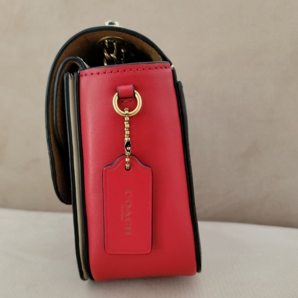 Coach Disney Mickey Mouse X Keith Haring collaboration - Picture 2 of 10